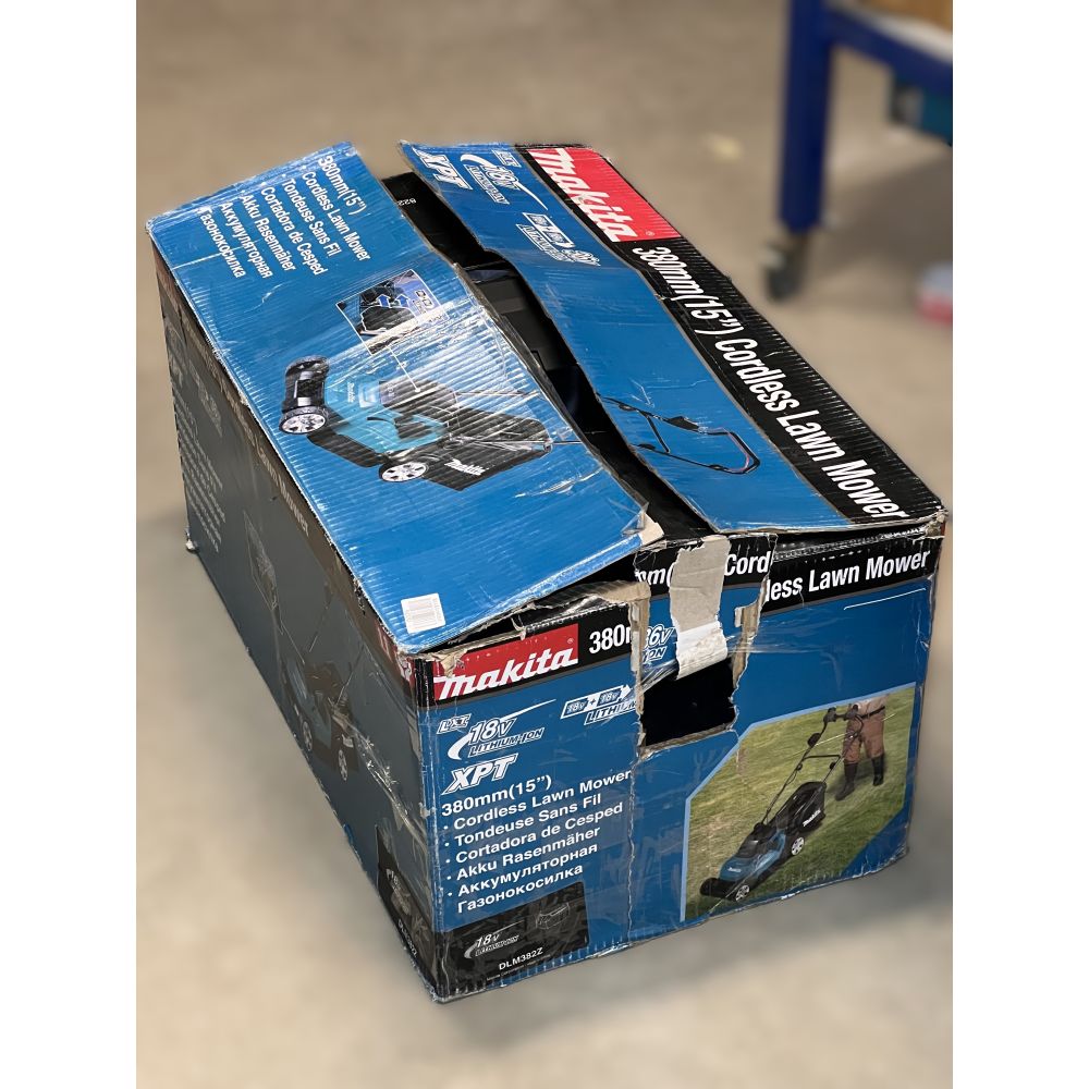 Аккумуляторная газонокосилка Makita DLM382Z, 18 В, 3700 об/мин, 40 л, без АКБ и ЗУ (УЦЕНЕННЫЙ ТОВАР) (DLM382Z/BU)