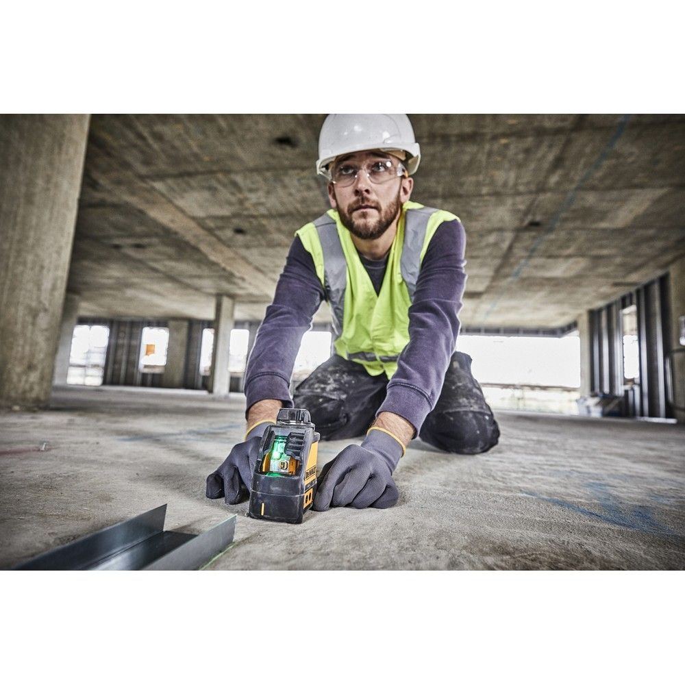 Лазерный нивелир DEWALT DW088CG (DW088CG-XJ)