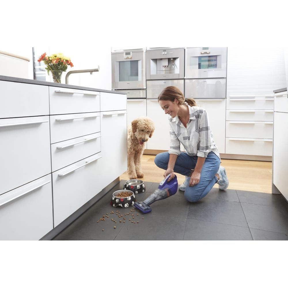 Аккумуляторный пылесос BLACK+DECKER DVB315JP, 12 В