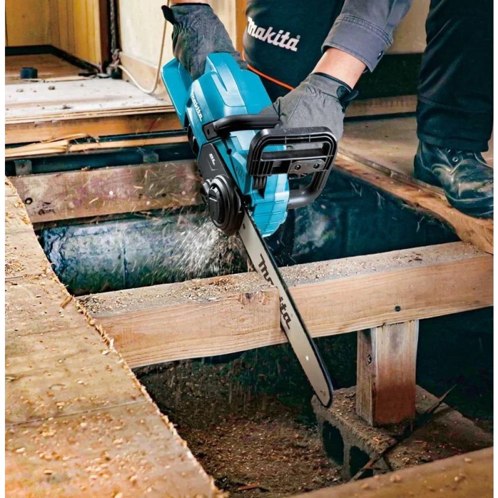 Аккумуляторная цепная пила Makita DUC357SF, 18 В, 35 см, 7.7 м/с, с АКБ 3 Ач и ЗУ