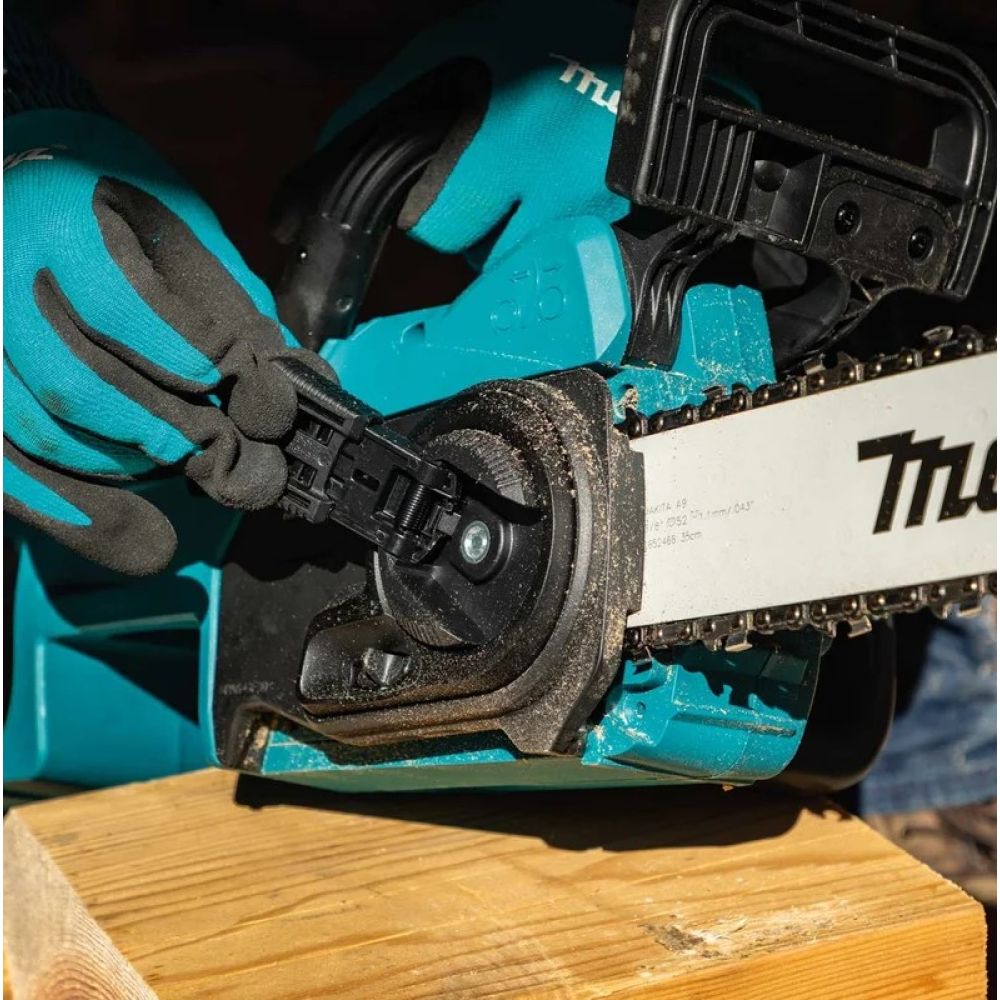 Аккумуляторная цепная пила Makita DUC357SF, 18 В, 35 см, 7.7 м/с, с АКБ 3 Ач и ЗУ