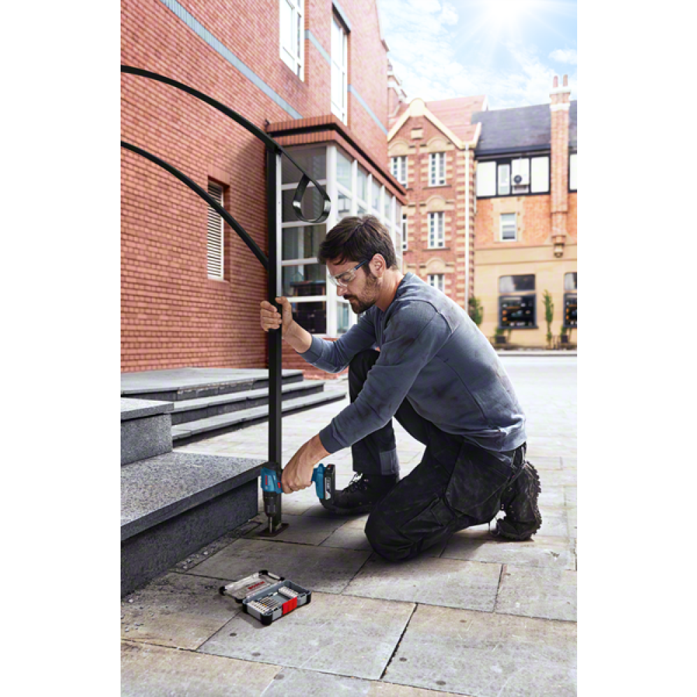 Аккумуляторная дрель-шуруповерт Bosch GSR 185-LI 06019K3003, 1900 об/мин, без АКБ и ЗУ, в кейсе