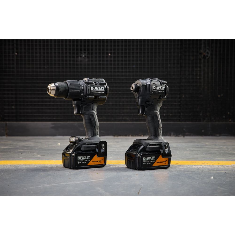 Аккумуляторный набор DEWALT McLaren Limited Edition DCK2222MM2T: дрель-шуруповерт + шуруповерт, с 2 АКБ 4 Ач и ЗУ, в кейсе TSTAK