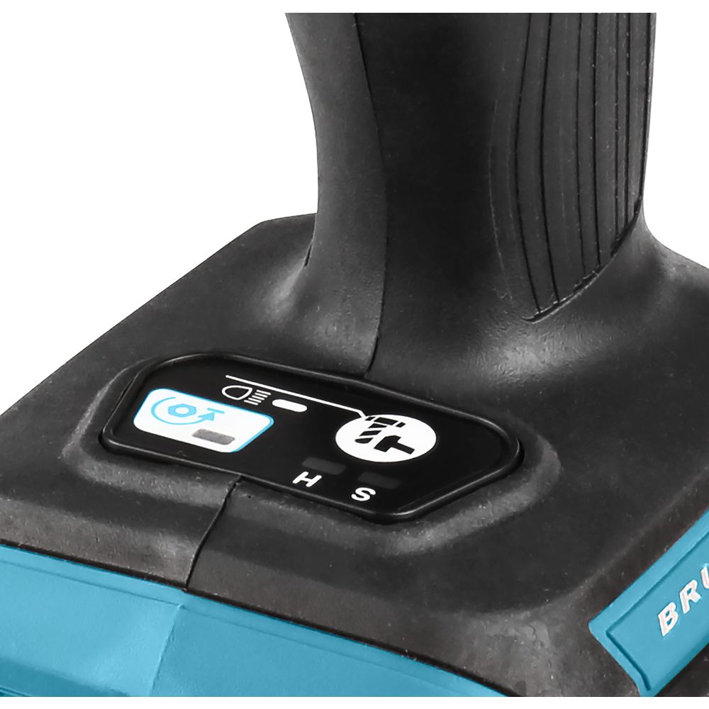 Аккумуляторный ударный гайковерт Makita DTW180RFE, 18 В, 180 Нм, 3600 уд/мин, с 2 АКБ 3 Ач и ЗУ, в кейсе