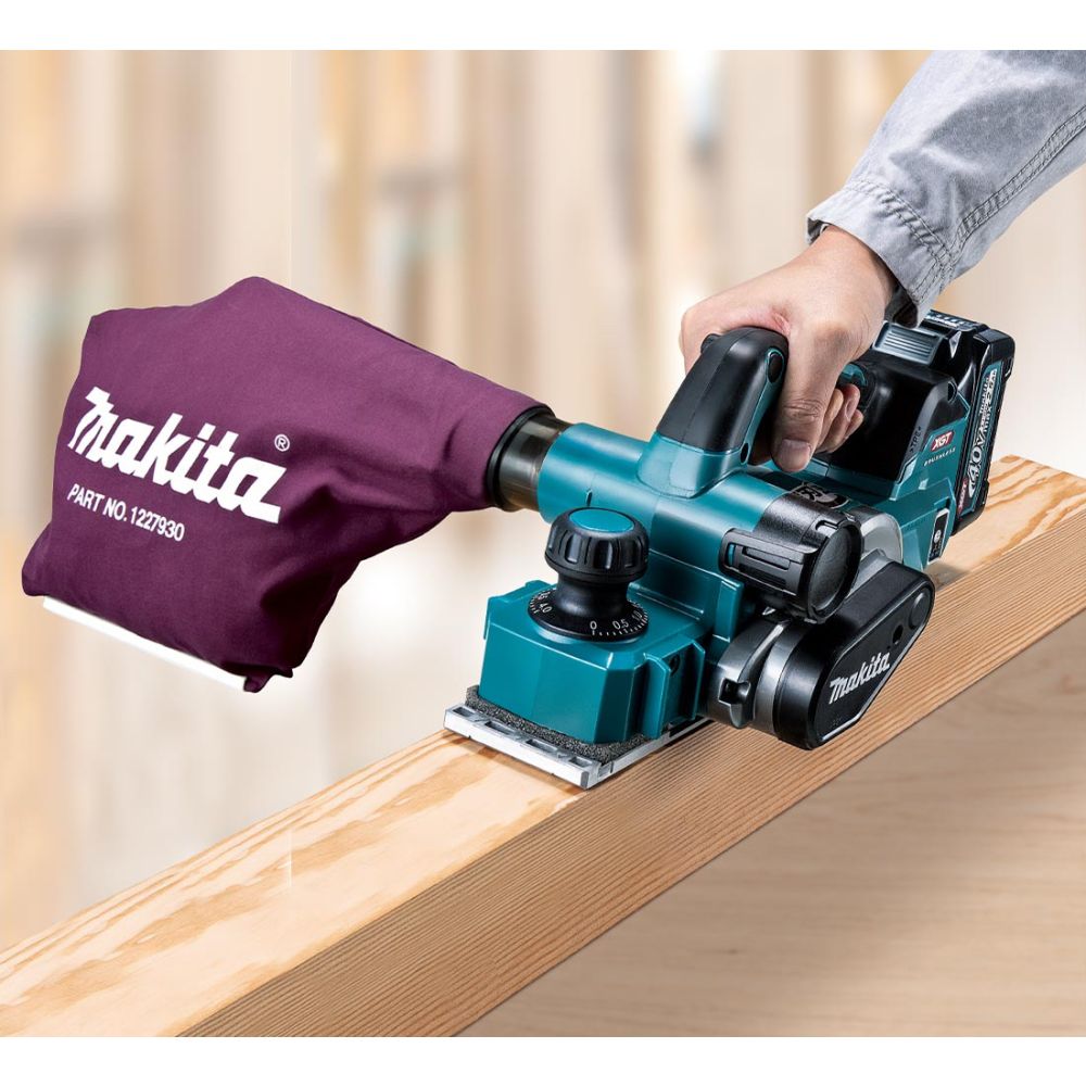 Аккумуляторный рубанок Makita, 15000 об/мин, без АКБ и ЗУ, KP001GZ