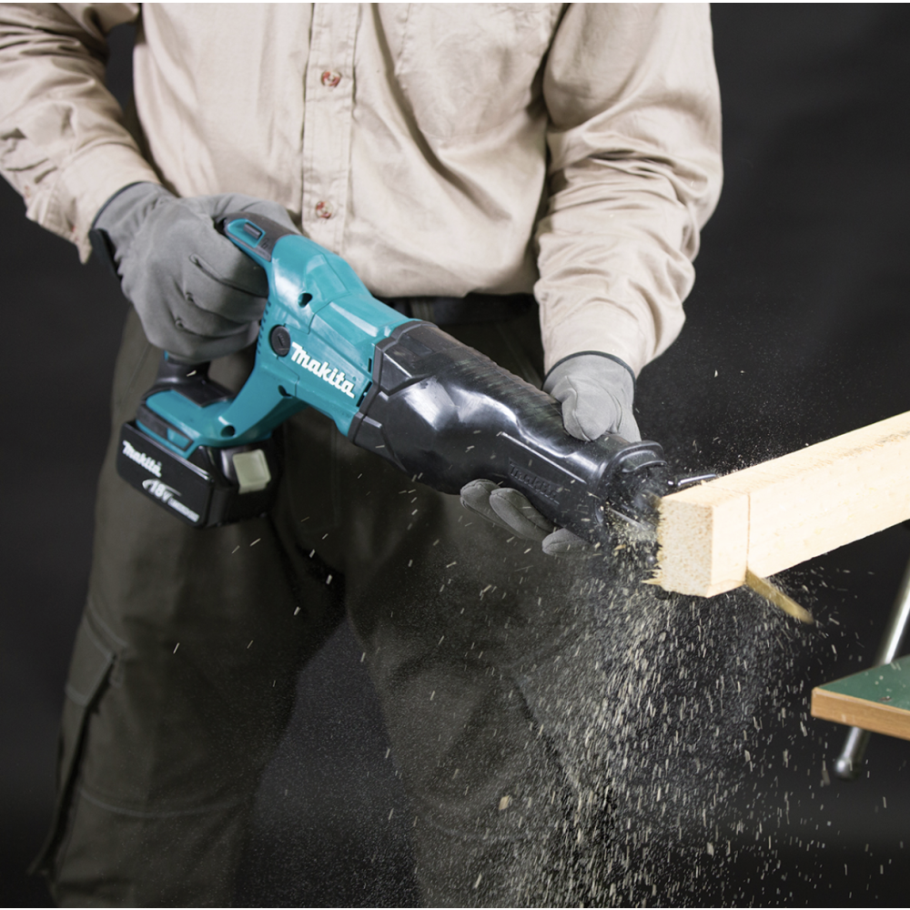 Аккумуляторная сабельная пила Makita JR103DZ, 12 В, 3300 ход/мин, 13 мм, без АКБ и ЗУ