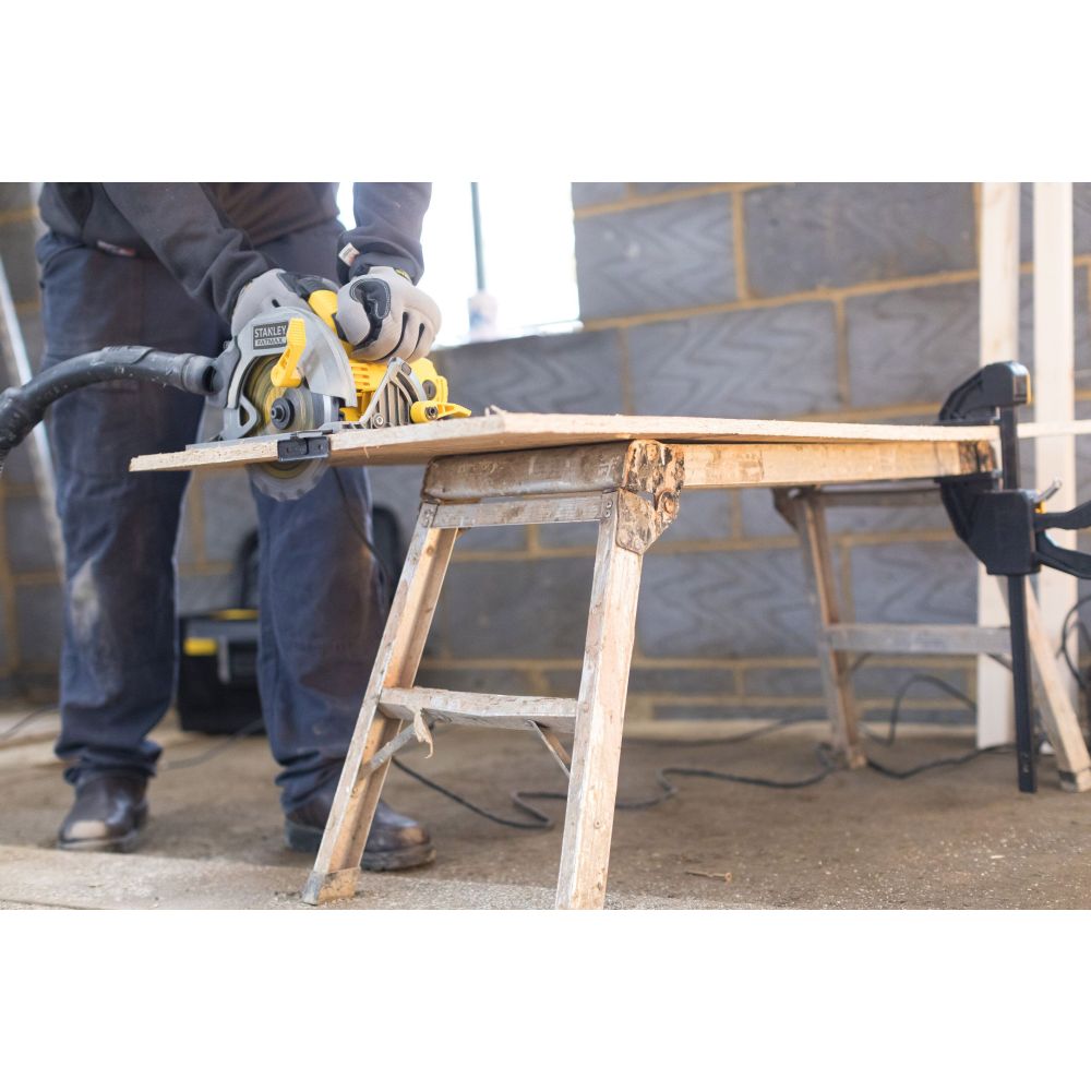 Дисковая пила STANLEY FME301K, 1650 Вт, 190 мм, 5500 об/мин, в кейсе (FME301K-QS)