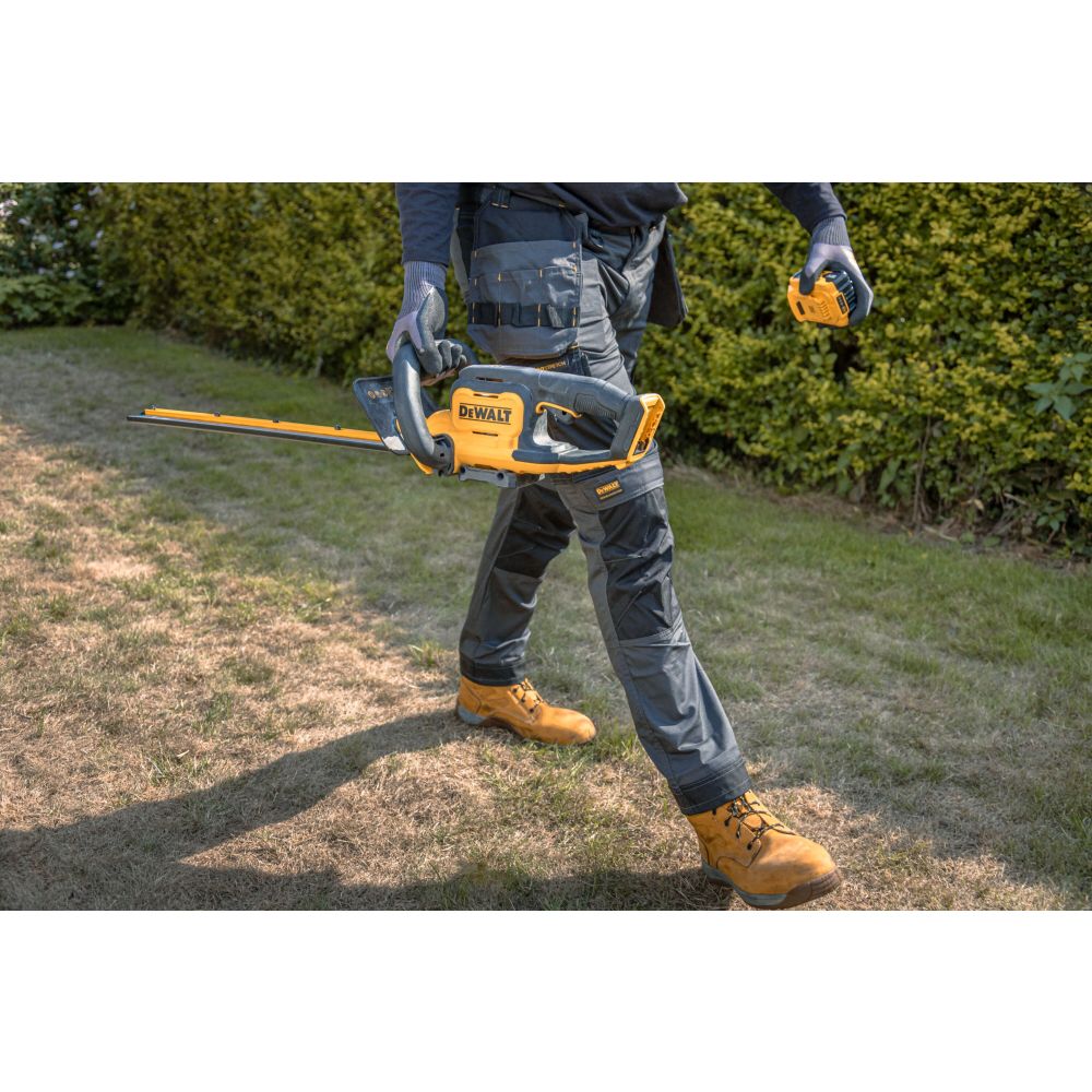 Аккумуляторный кусторез DEWALT DCMHT564N, 18 В, 56 см, 2800 ход/мин, без АКБ и ЗУ (DCMHT564N-XJ)