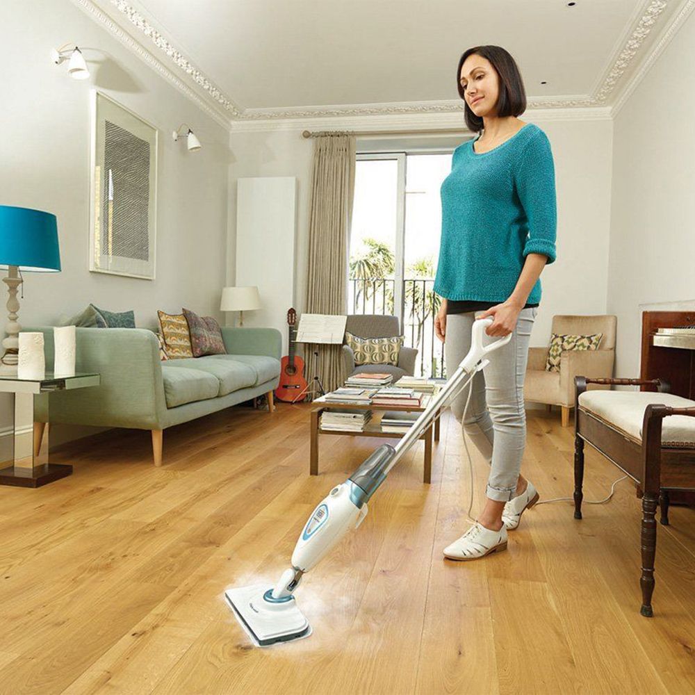 Пароочиститель с защитой от накипи BLACK+DECKER FSM1605, 1300 Вт