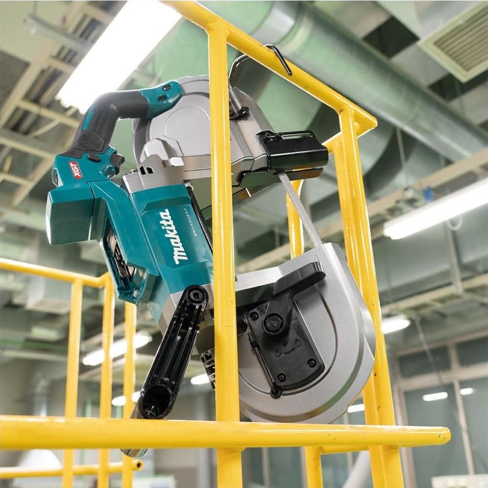 Аккумуляторная ручная ленточная пила Makita PB002GZ, 40 В, 192 м/мин, без АКБ и ЗУ