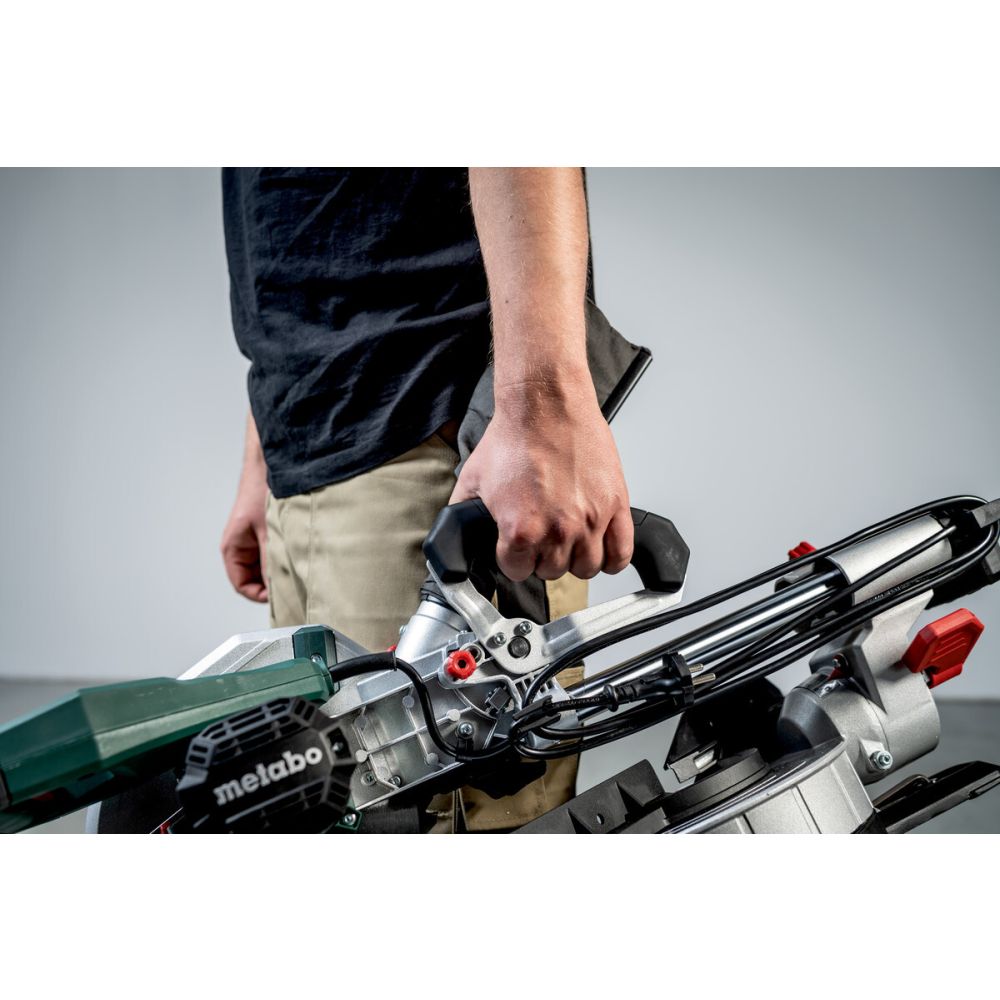 Торцовочная пила Metabo KGS 254 M, 1800 Вт + пильный диск, 613254000