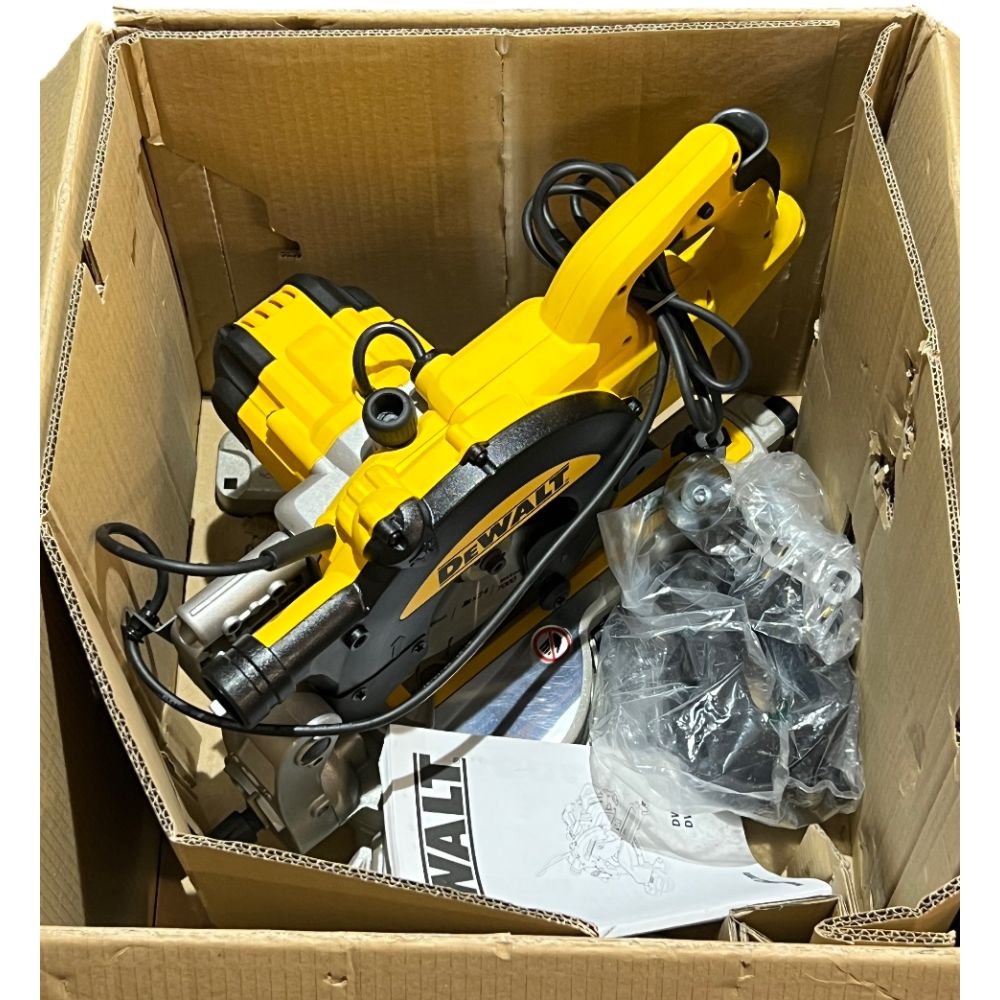 Торцовочная пила DEWALT DWS774, 1400 Вт, 216 мм, 4500 об/мин (DWS774-QS/U), уцененный товар