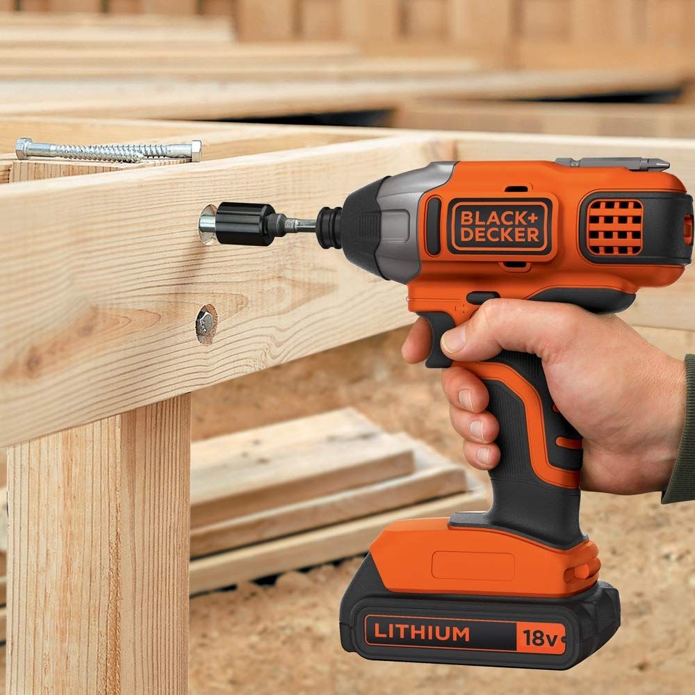 Аккумуляторный ударный винтоверт BLACK+DECKER BDCIM18N, 18В, без аккумулятора и з\у
