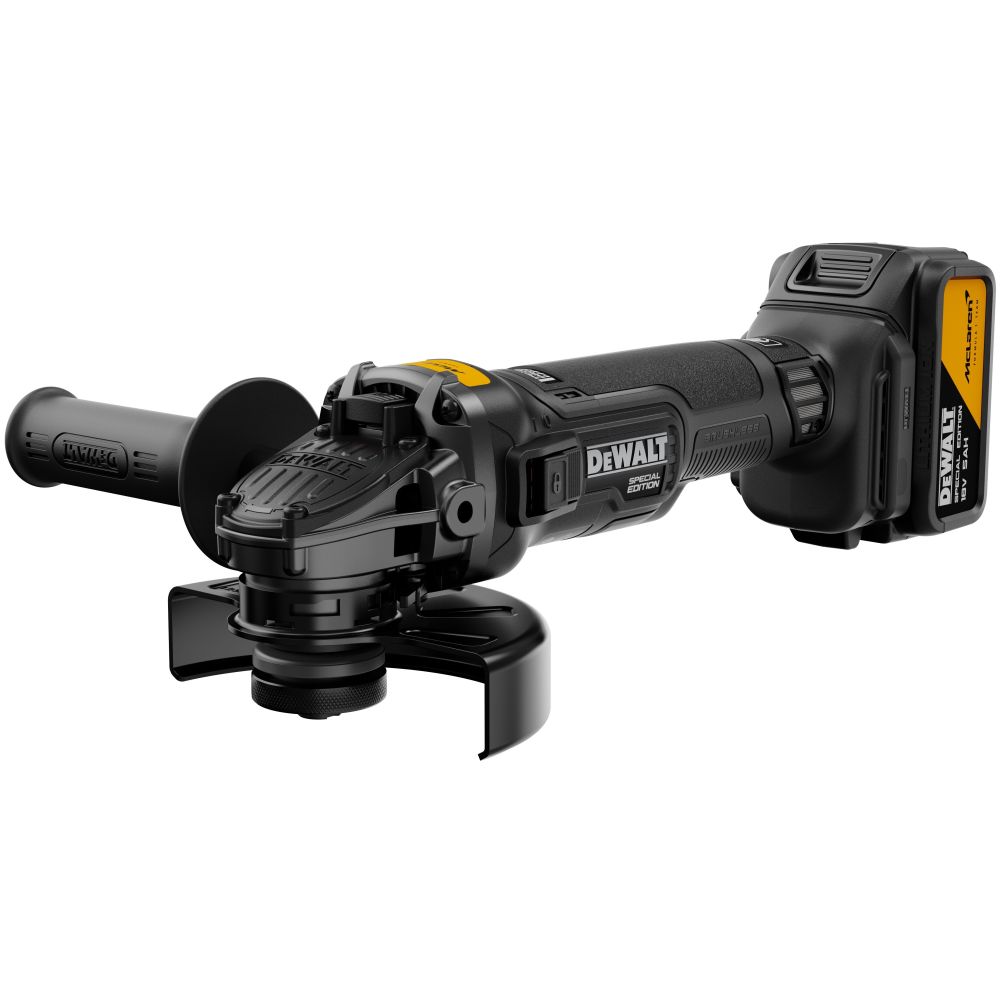 Аккумуляторный набор DEWALT McLaren Limited Edition DCK5222MP3T, 18 В: 5 инструментов, с 3 АКБ 5 Ач и ЗУ, в 2 кейсах TSTAK