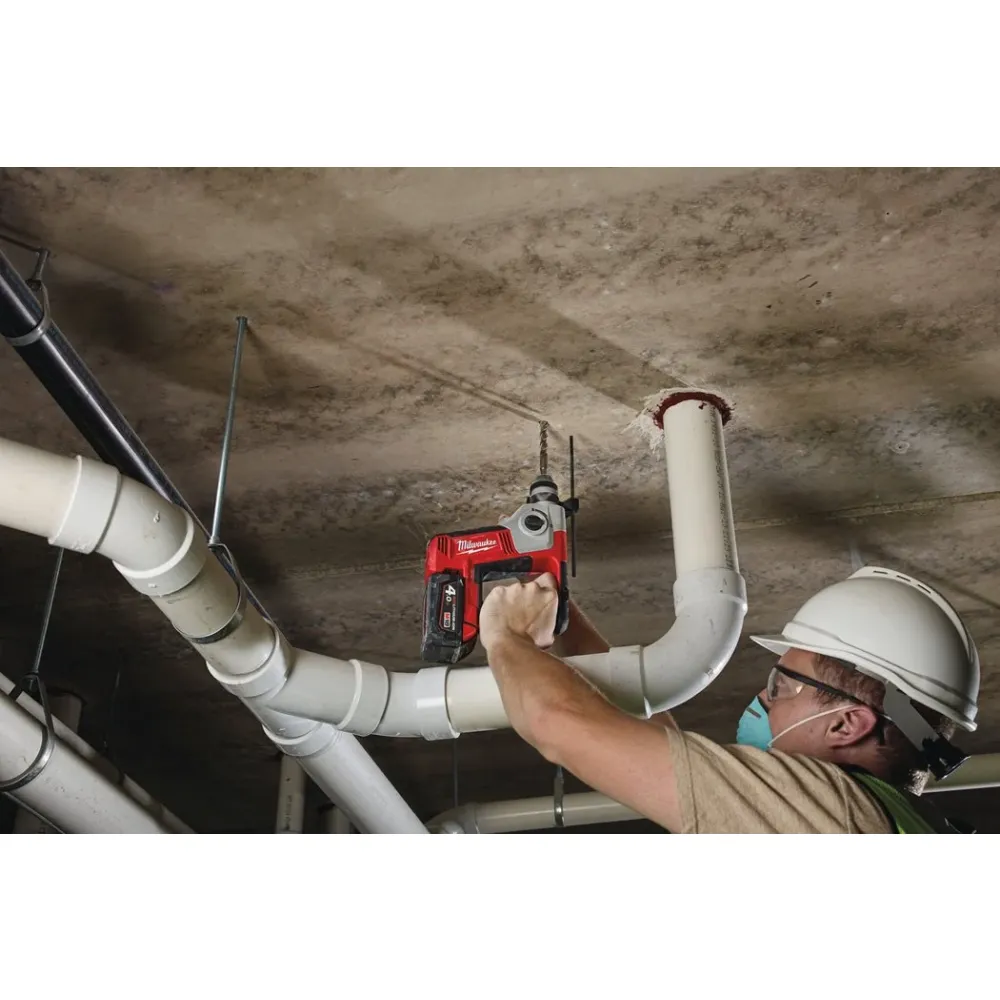 Аккумуляторный перфоратор Milwaukee M18 BH-402C 4933443330, 1.2 Дж, 7000 уд/мин, с 2 АКБ 4 Ач и ЗУ, в кейсе