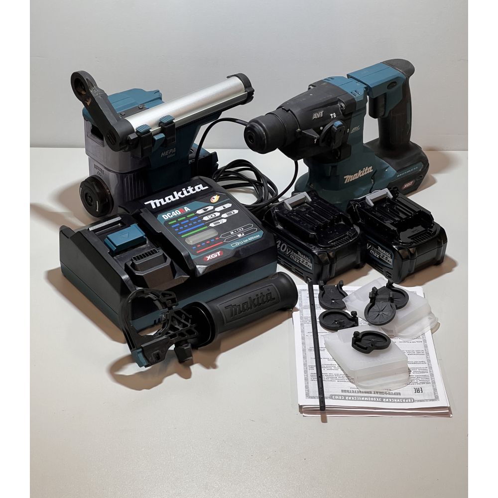 Аккумуляторный перфоратор Makita с системой пылеудаления DX16, 40 В, 2.1 Дж, 5000 уд/мин, с 2 АКБ 2.5 Ач и ЗУ, в кейсе (УЦЕНЕННЫЙ ТОВАР) (HR010GD201/BU)