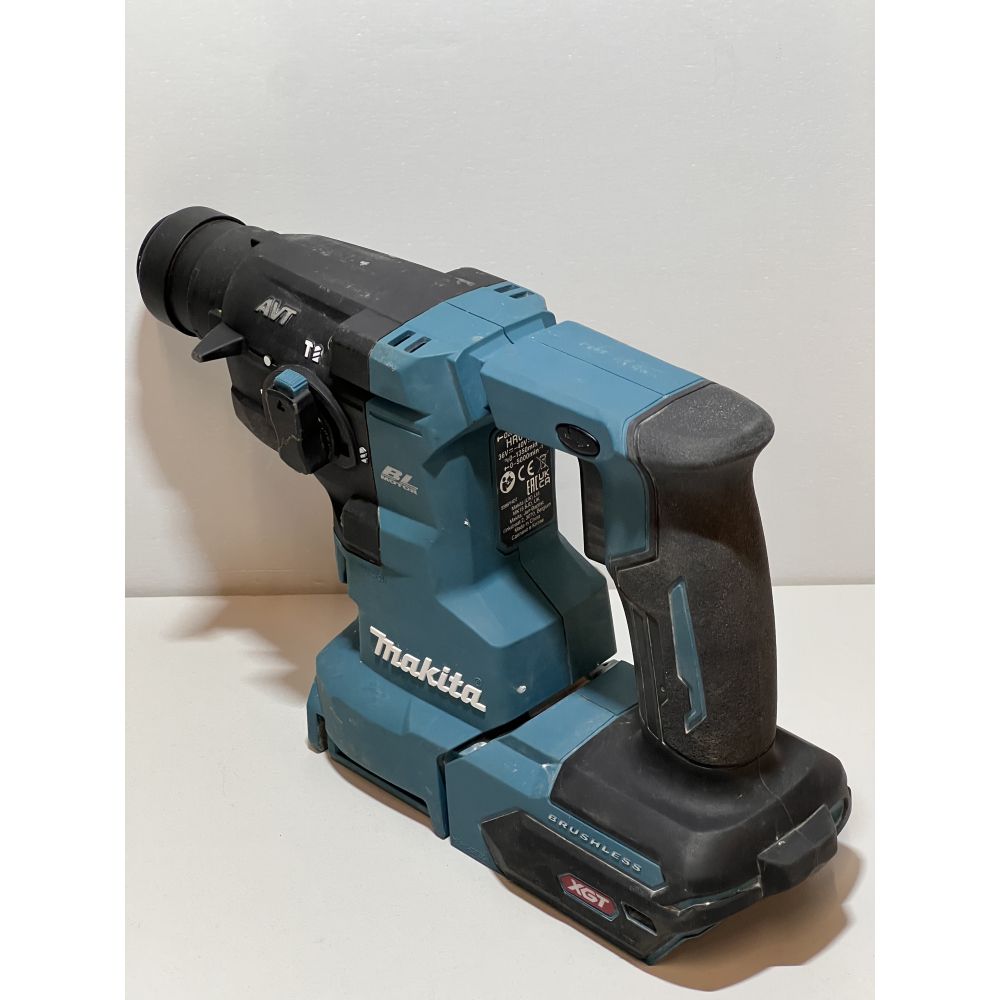 Аккумуляторный перфоратор Makita с системой пылеудаления DX16, 40 В, 2.1 Дж, 5000 уд/мин, с 2 АКБ 2.5 Ач и ЗУ, в кейсе (УЦЕНЕННЫЙ ТОВАР) (HR010GD201/BU)