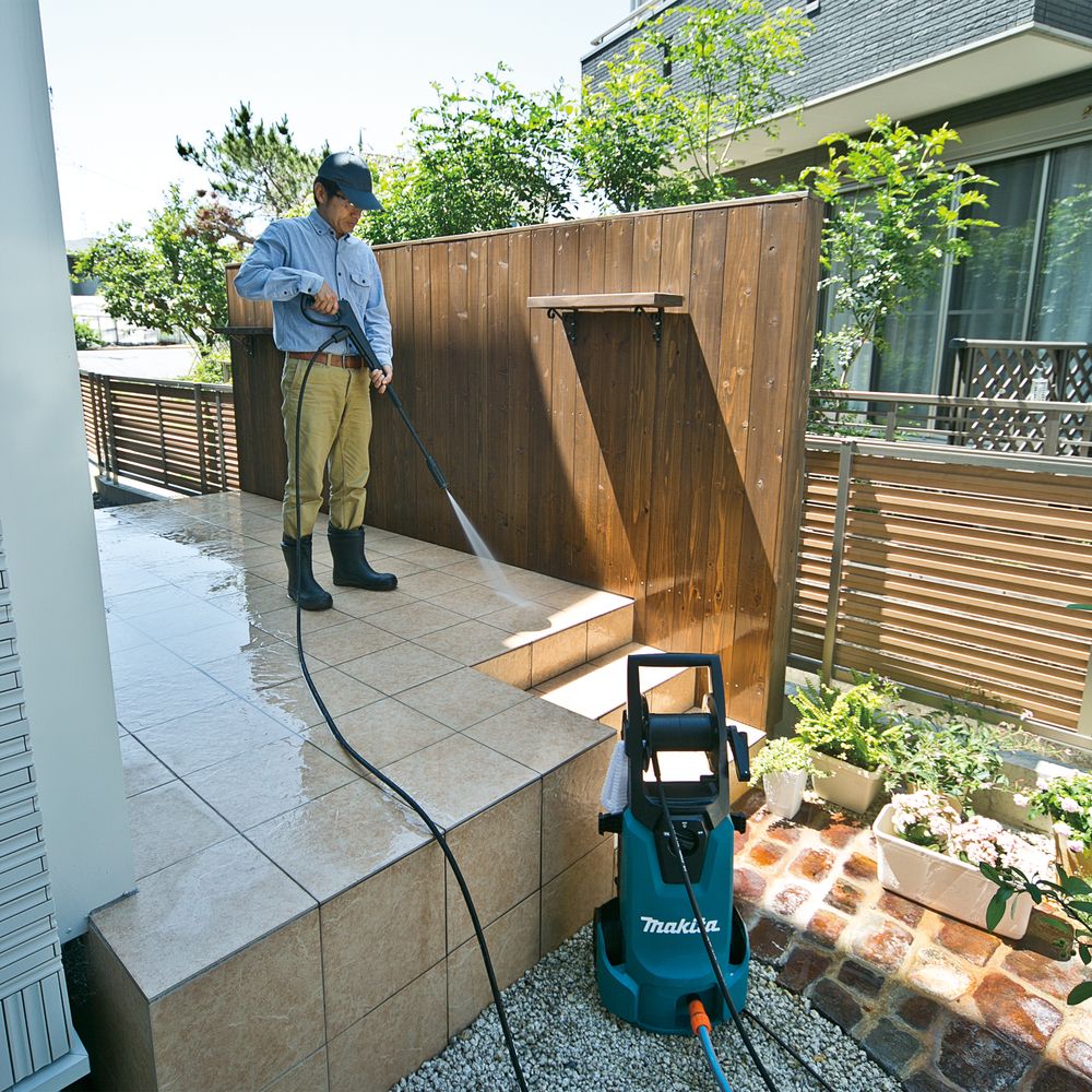 Мойка высокого давления Makita HW1200, 1800 Вт, 120 бар, 420 л/ч