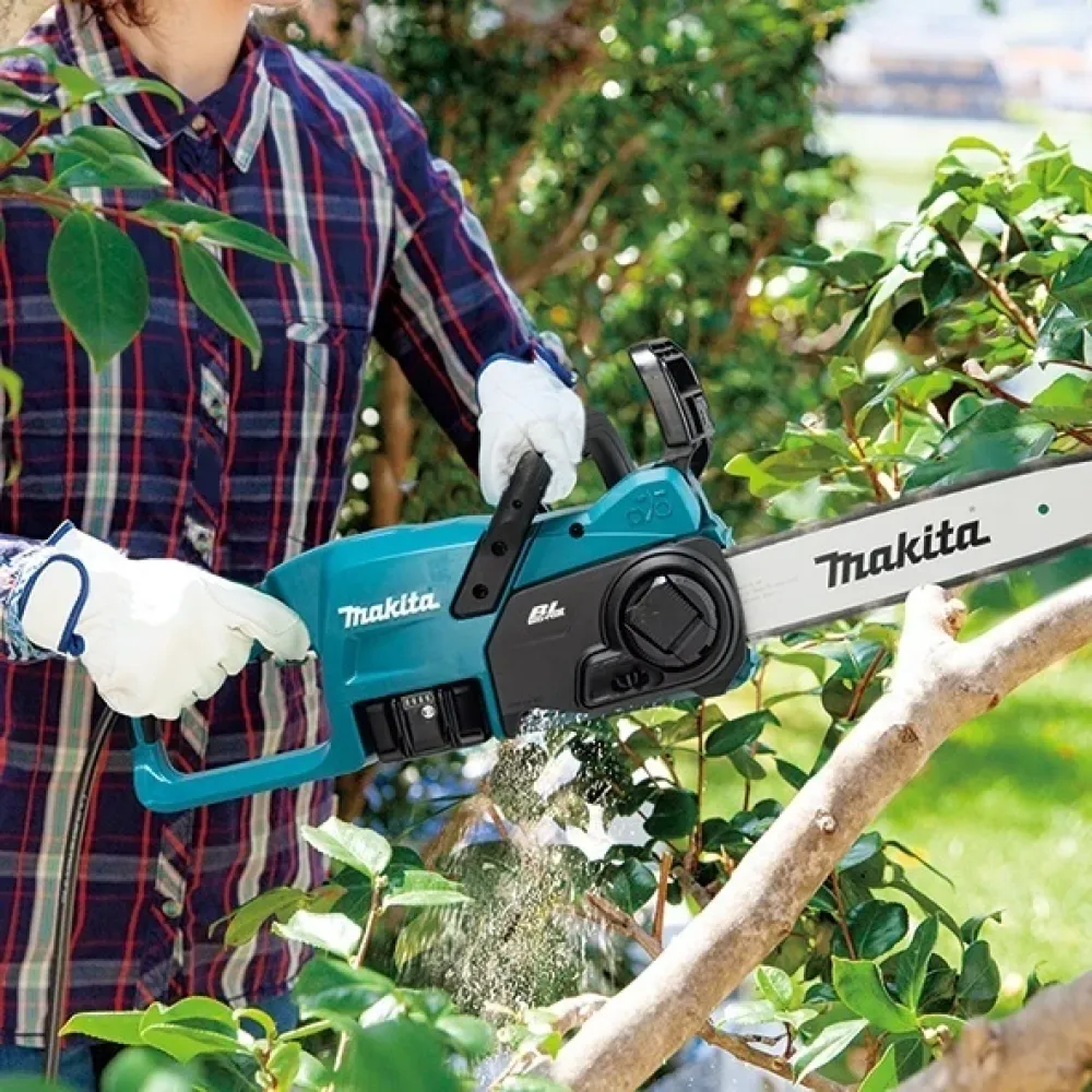 Аккумуляторная цепная пила Makita DUC407RT, 18 В, 40 см, 7.7 м/с, с АКБ 5 Ач и ЗУ