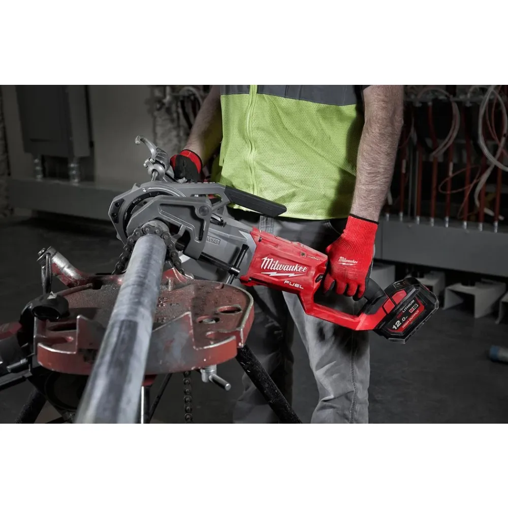Аккумуляторный резьбонарезной инструмент Milwaukee M18 FPT2-121C, для труб 2", 18 В, c АКБ 12 Ач и ЗУ, в кейсе, 4933478597