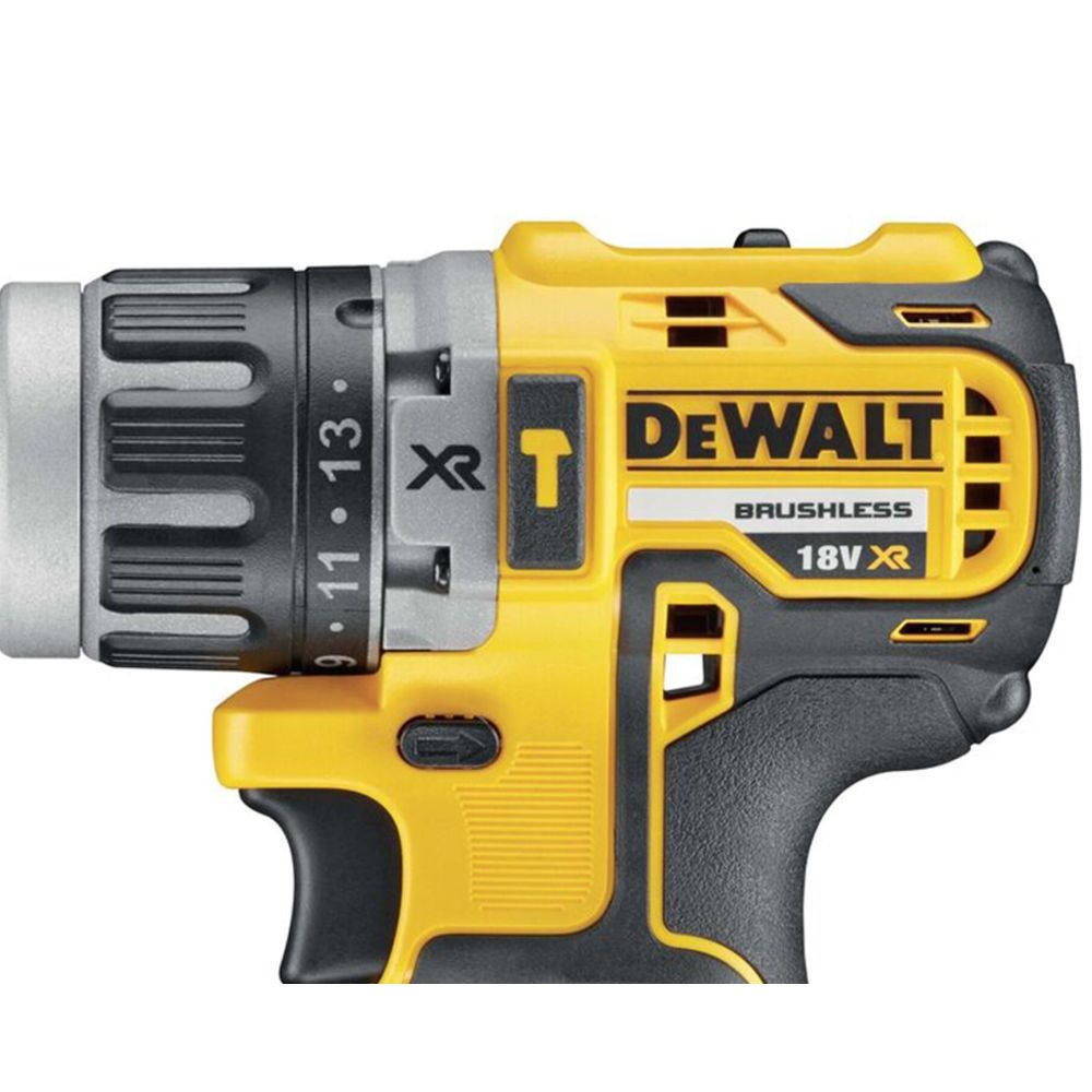 Ударная дрель-шуруповерт DEWALT DCD796NT, 18 В, 2000 об/мин, 34000 уд/мин, без АКБ и ЗУ, в кейсе TSTAK (DCD796N+DWST1-70703)