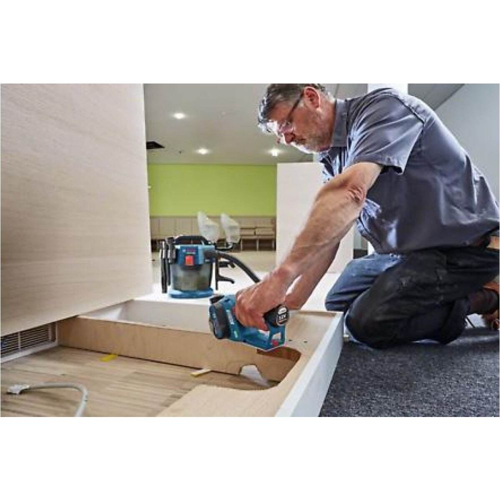 Аккумуляторный рубанок Bosch GHO 12V-20, АКБ 2х12В, 3Ah, З/У, кейс, 06015A7001