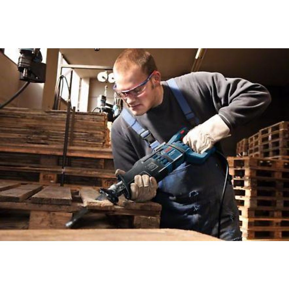 Сабельная ножовка Bosch GSA 1300 PCE, 060164E200