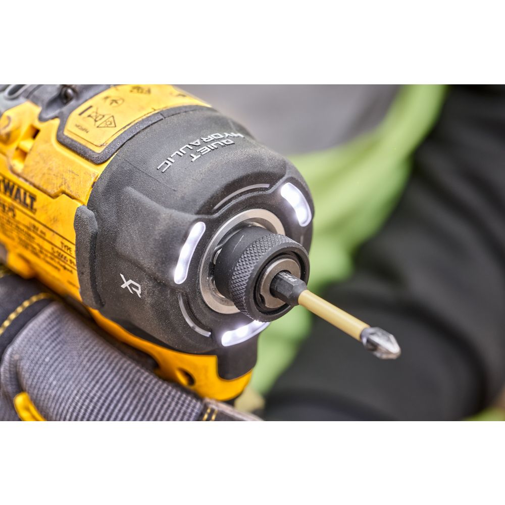 Аккумуляторный масляный шуруповерт DEWALT DCF870P1, 18 В, 56 Нм, 4200 уд/мин, с АКБ 5 Ач и ЗУ (DCF870P1N-XJ)