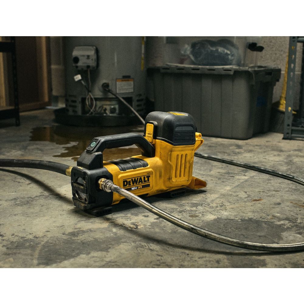Аккумуляторный насос DEWALT DCE050N, 18 В, 37.5 л/мин, без АКБ и ЗУ