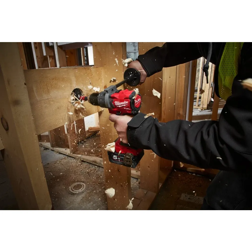 Аккумуляторная ударная дрель-шуруповерт Milwaukee M18 FPD2-502X, 18 В, 135 Нм, 2000 об/мин, 32000 уд/мин, с 2 АКБ 5 Ач и ЗУ, в кейсе, 4933464264