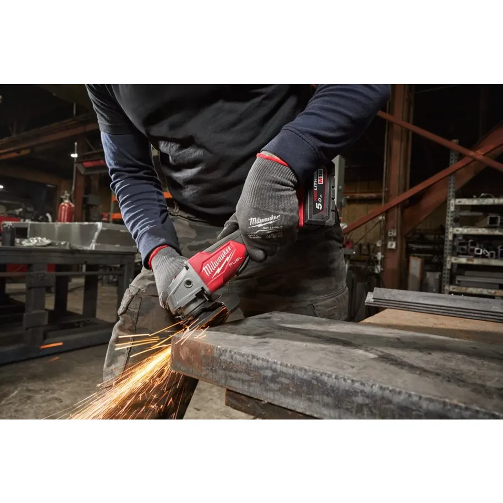 Аккумуляторная угловая шлифмашина Milwaukee M18 FSAG125X-0X, 18 В, 125 мм, 8500 об/мин, без АКБ и ЗУ, в кейсе, 4933478428