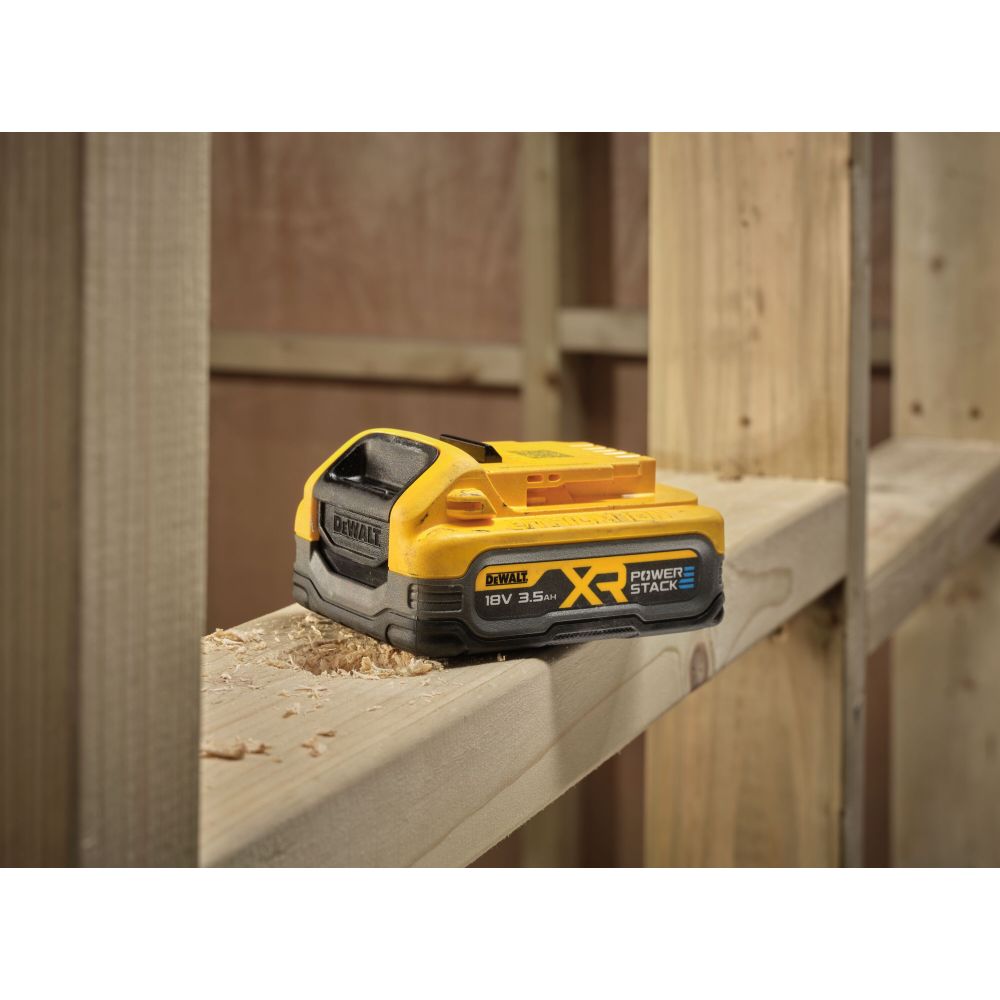 Аккумулятор DEWALT POWERSTACK DCBP318, Li-Ion, 18 В, 3.5 Ач (DCBP318-XJ)