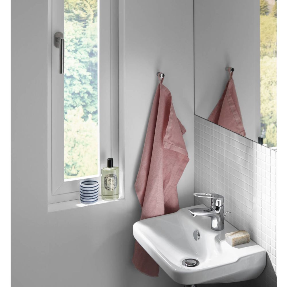 Смеситель для раковины hansgrohe Novus Loop 70, со сливным гарнитуром 71080000, хром