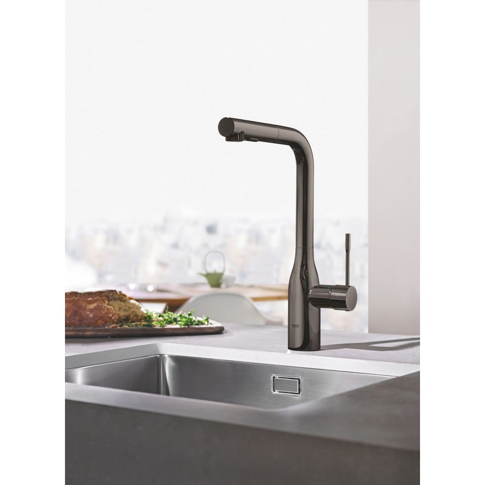 Смеситель для кухни GROHE Essence с вытяжным душем, темный графит глянец (30270A00)