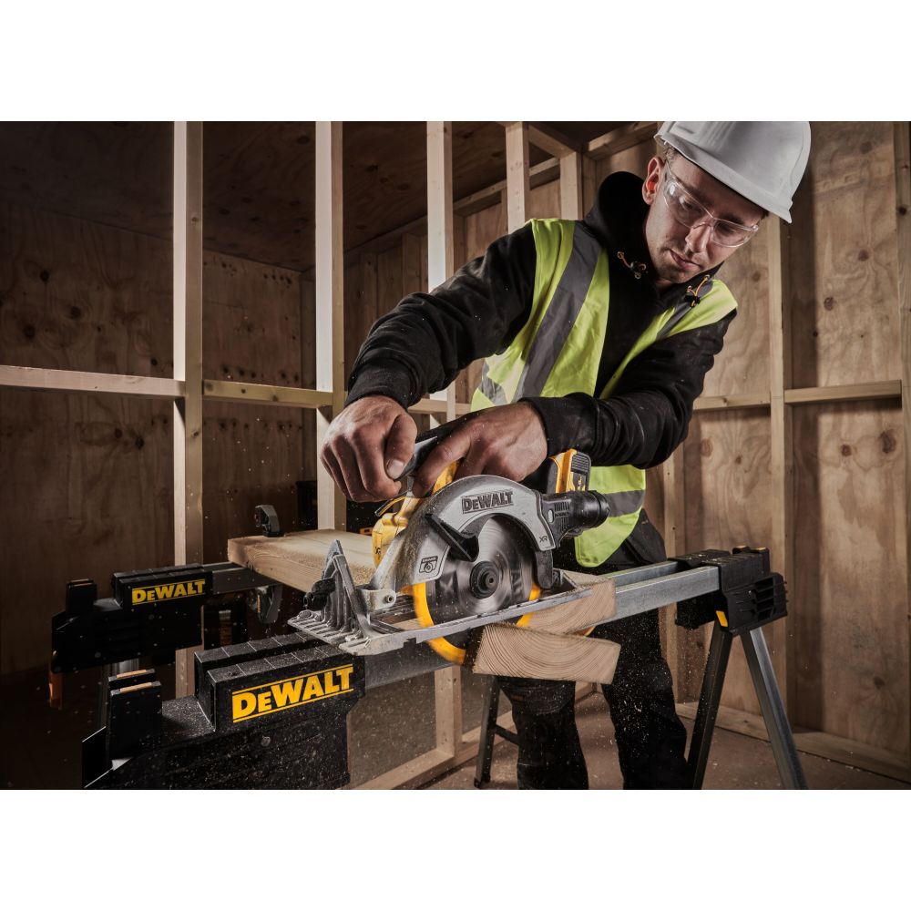 Аккумуляторная дисковая пила DEWALT DCS565P2, 18 В, 165 мм, 4950 об/мин, с 2 АКБ 5 Ач и ЗУ