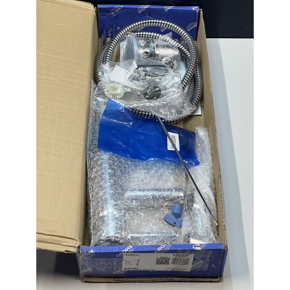 Смеситель для раковины GROHE Essence с донным клапаном и гигиеническим душем, S-size, хром (32535000/U), уцененный товар