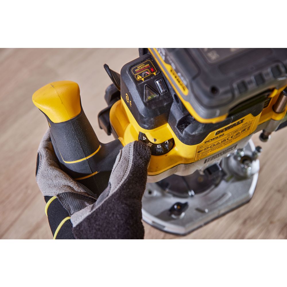 Аккумуляторный фрезер DEWALT DCW620NT, 18 В, 23000 об/мин, без АКБ и ЗУ, в кейсе TSTAK (DCW620NT-XJ)