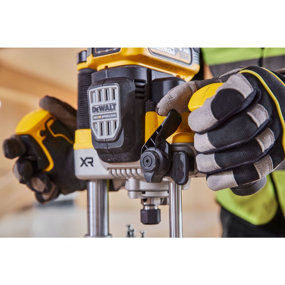 Аккумуляторный фрезер DEWALT DCW620NT, 18 В, 23000 об/мин, без АКБ и ЗУ, в кейсе TSTAK (DCW620NT-XJ)