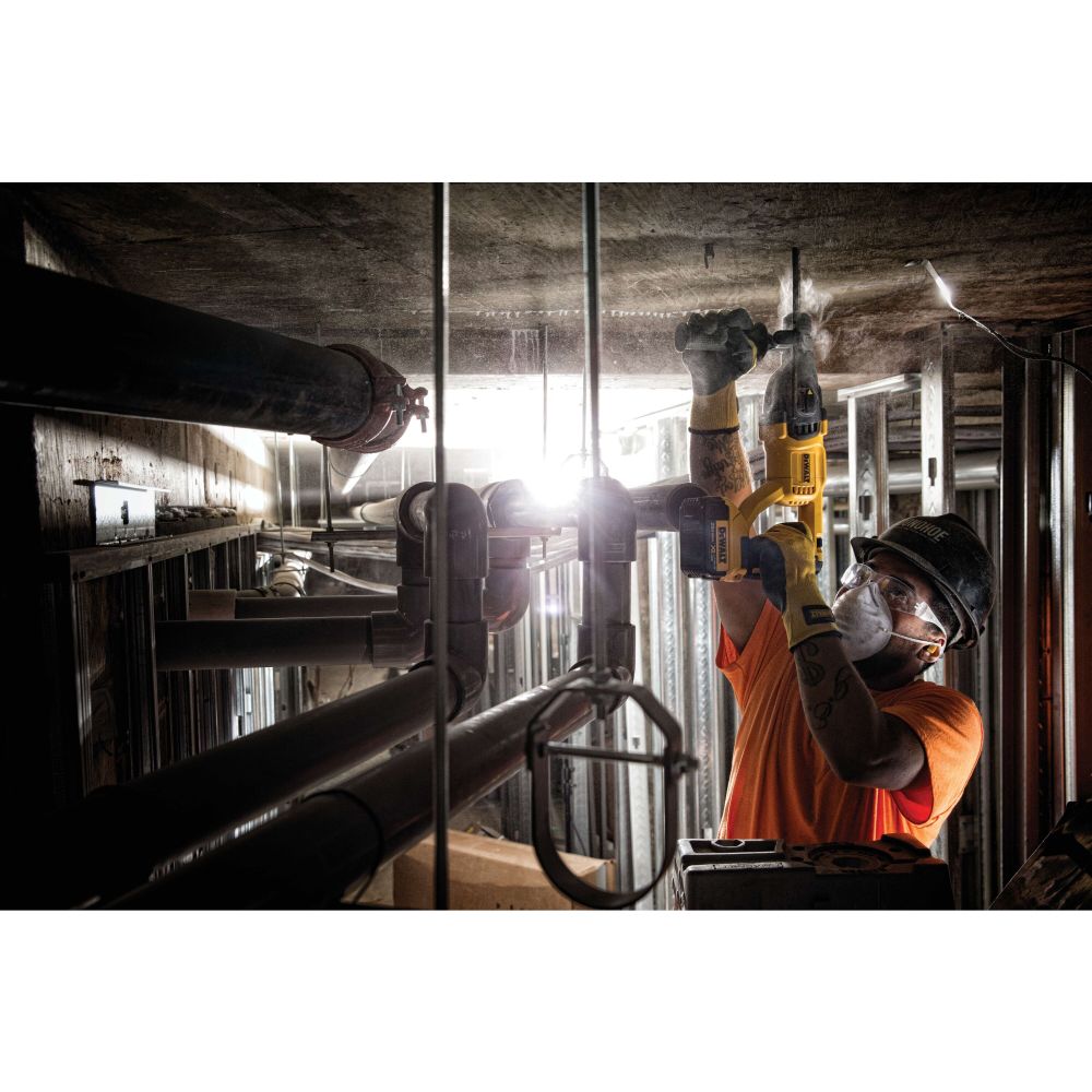 Аккумуляторный перфоратор DEWALT DCH133B, 20 В, 2.6 Дж, 5500 уд/мин, без АКБ и ЗУ (DCH133B-XJ)