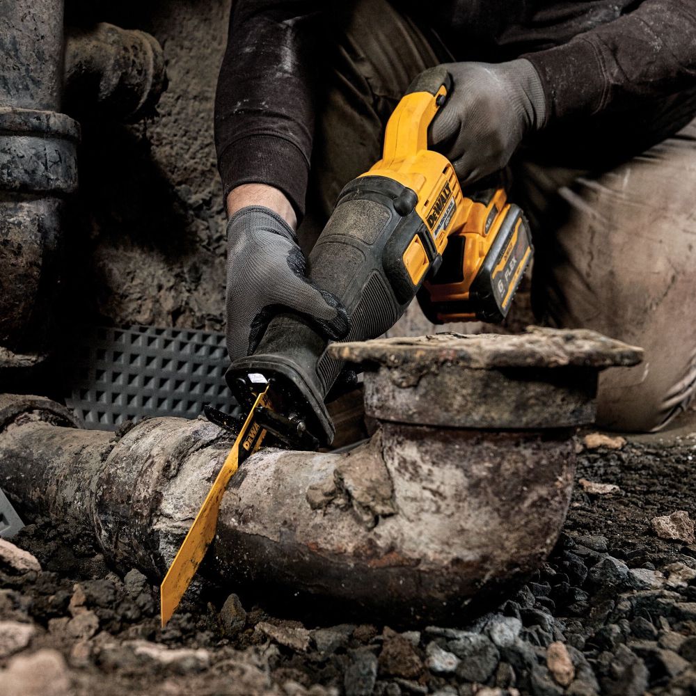 Аккумуляторная сабельная пила DEWALT DCS389T2, 54 В, 3000 ход/мин, 28.6 мм, с 2 АКБ 2 Ач и ЗУ, в кейсе TSTAK (DCS389T2-QW)