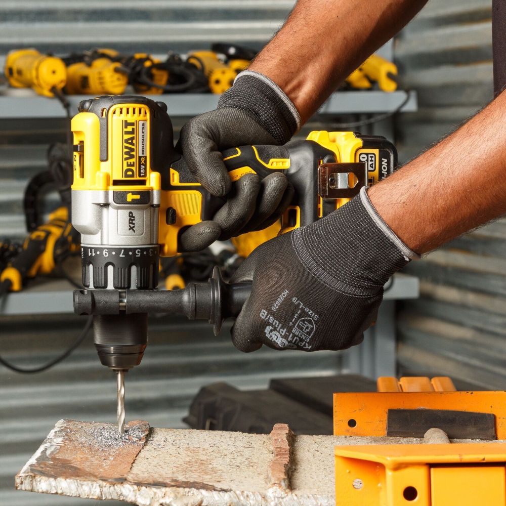 Аккумуляторный набор DEWALT DCK276P3T, 18 В: дрель-шуруповерт DCD796 + шуруповерт DCF887, с 3 АКБ 5 Ач и ЗУ, в кейсе TSTAK