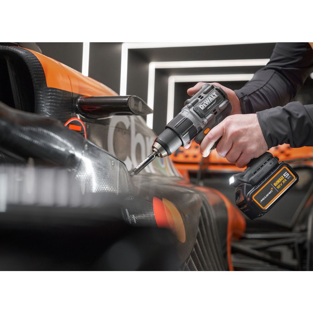 Ударная дрель-шуруповерт DEWALT McLaren Limited Edition DCD85MM1T, 18 В, 2000 об/мин, с АКБ 4 Ач и ЗУ, в кейсе TSTAK