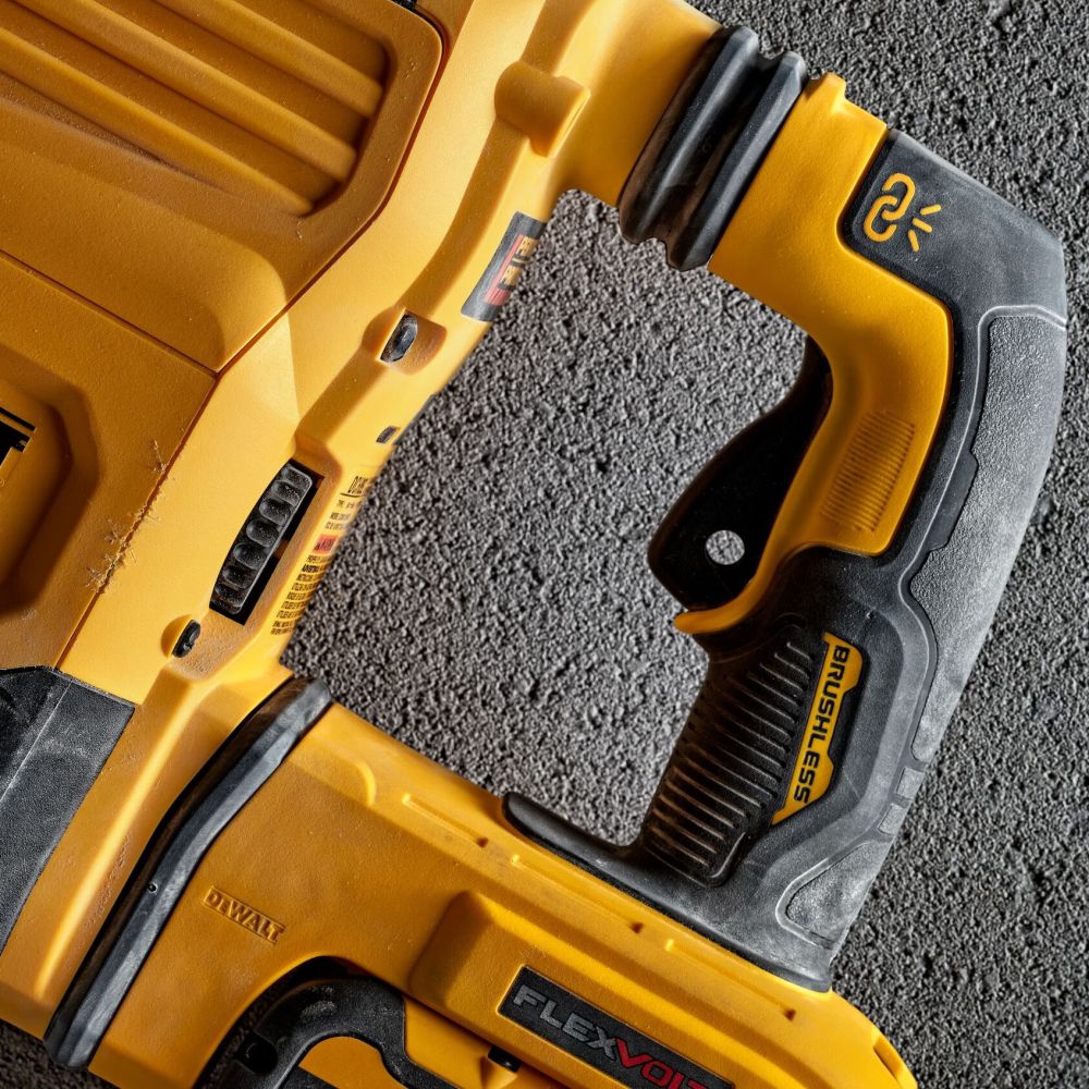 Аккумуляторный отбойный молоток DEWALT DCH892X2, 54 В, 19.4 Дж, 2210 уд/мин, с 2 АКБ 3 Ач и ЗУ, в кейсе (DCH892X2-QW)