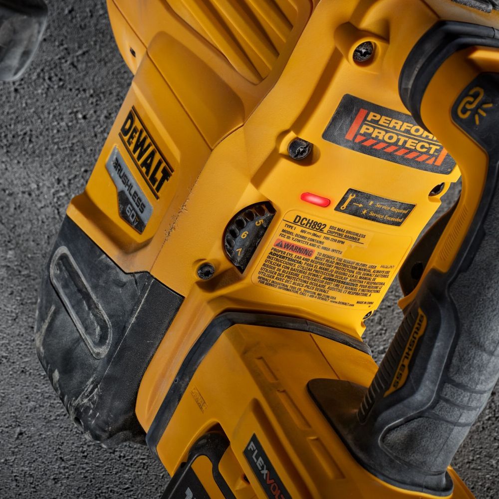 Аккумуляторный отбойный молоток DEWALT DCH892X2, 54 В, 19.4 Дж, 2210 уд/мин, с 2 АКБ 3 Ач и ЗУ, в кейсе (DCH892X2-QW)