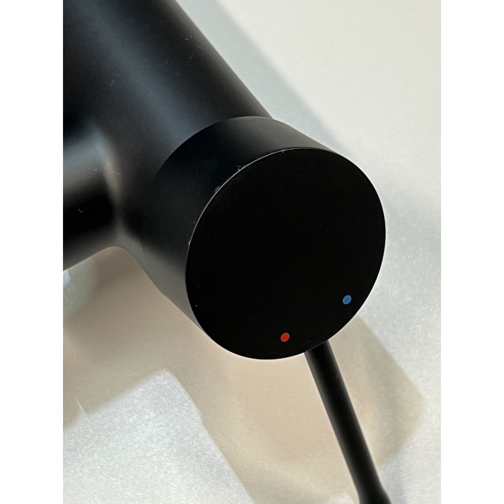 Смеситель для ванны GROHE Essence, фантомный черный (25250KF1), уцененный товар