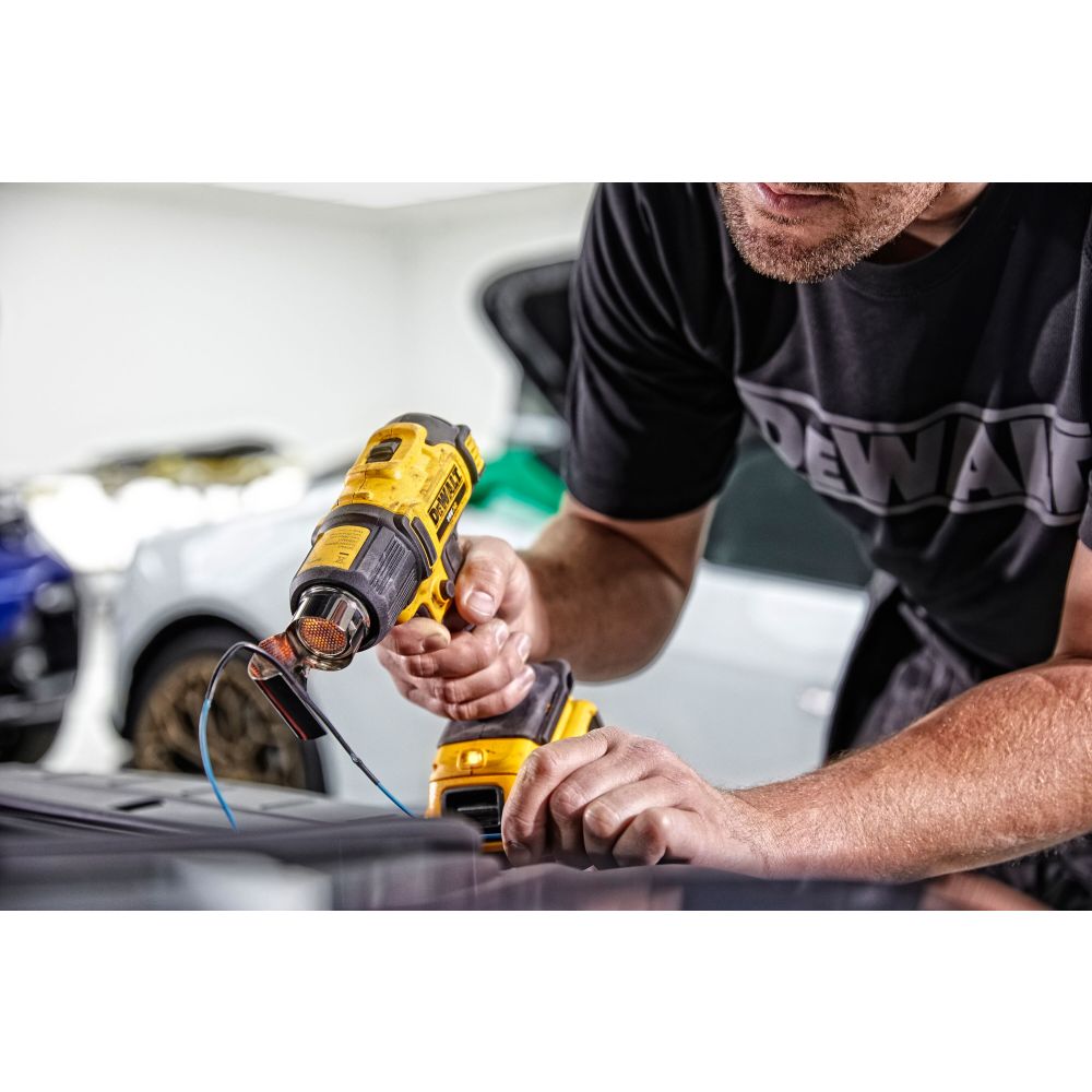 Аккумуляторный пистолет горячего воздуха DEWALT DCE530P1, 18 В, 530°С, 190 л/мин, с АКБ 5 Ач и ЗУ (DCE530P1N-XJ)