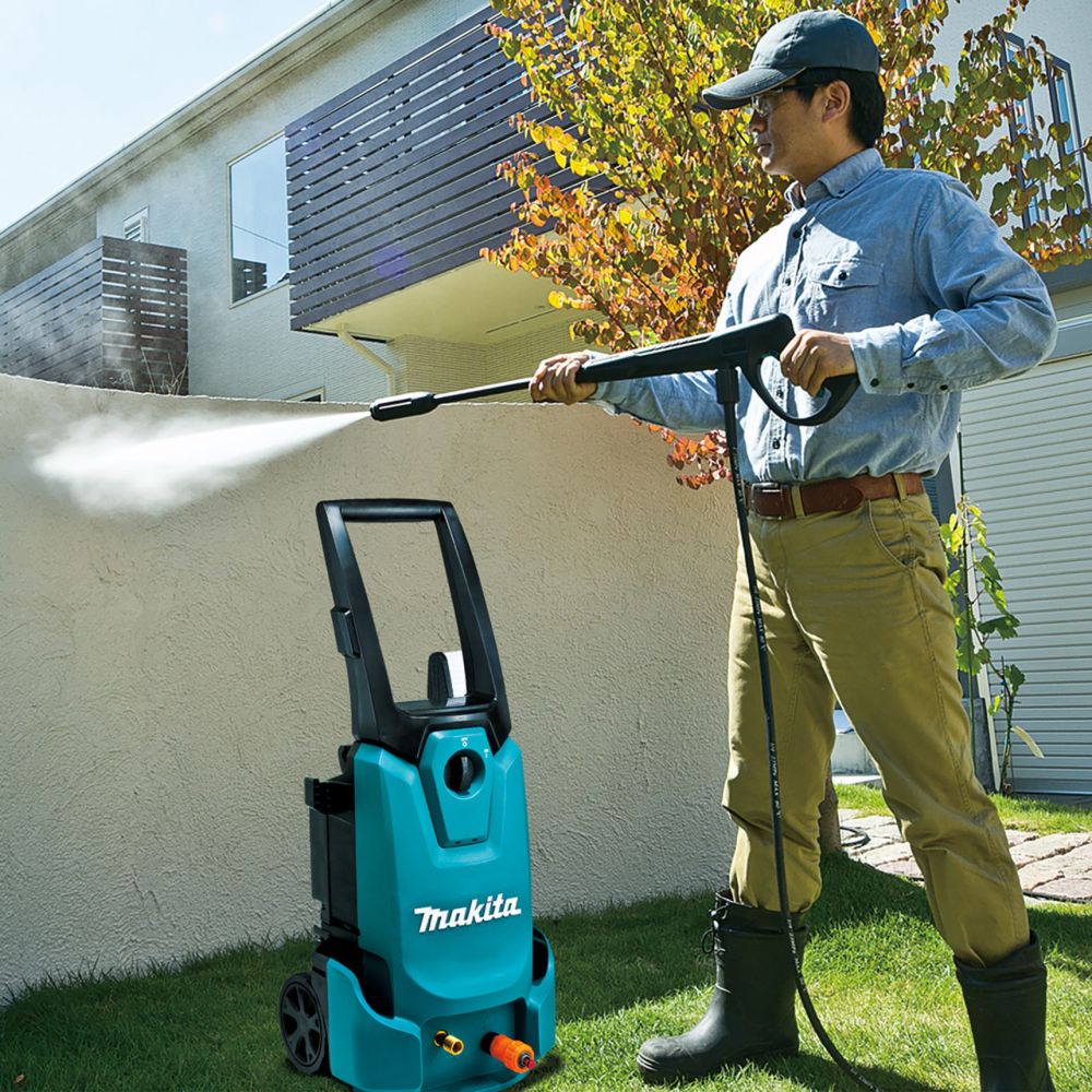 Электрическая мойка высокого давления Makita HW1200, 1800 Вт, 120 бар