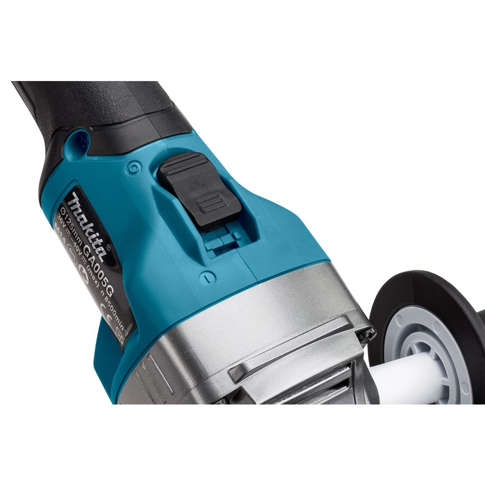 Аккумуляторная угловая шлифмашина Makita GA005GM201, 40 В, 125 мм, 8500 об/мин, с 2 АКБ 4 Ач и ЗУ, в кейсе