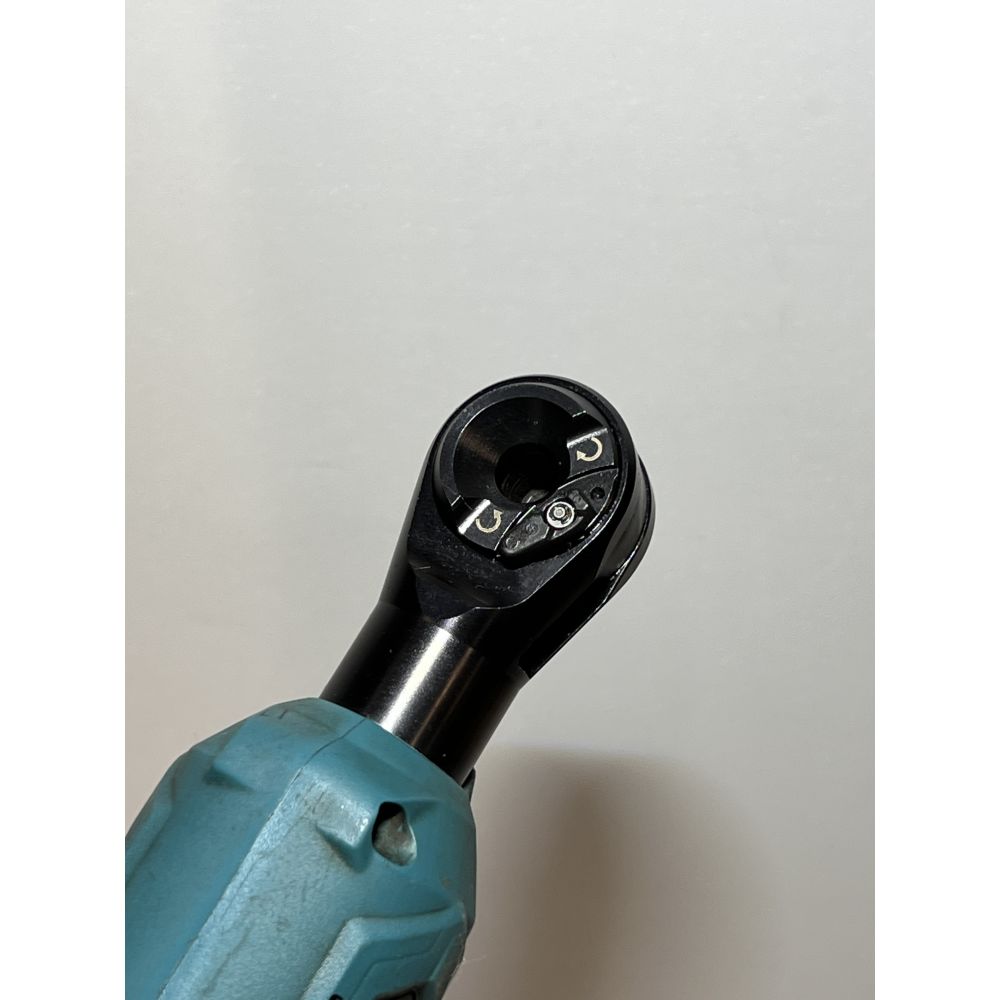 Аккумуляторный угловой гайковерт Makita WR100DZ, 12 В, 47.5 Нм, без АКБ и ЗУ (УЦЕНЕННЫЙ ТОВАР) (WR100DZ/BU)