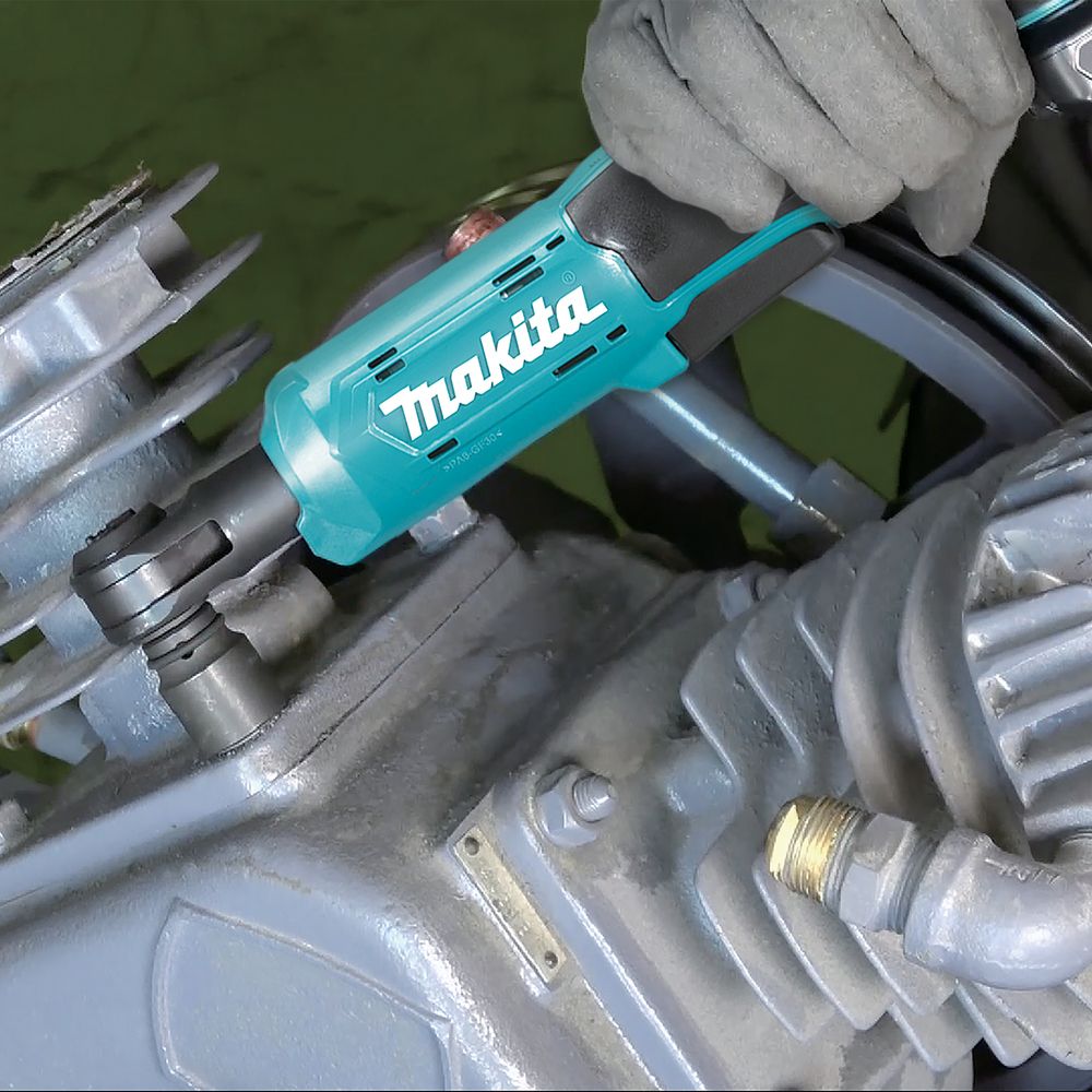 Аккумуляторный угловой гайковерт Makita WR100DZ, 12 В, 47.5 Нм, без АКБ и ЗУ (УЦЕНЕННЫЙ ТОВАР) (WR100DZ/BU)